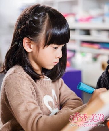 �ʺ�13��Ů���ļ򵥴󷽶̷����� 2018���ʱ�ж̷�����