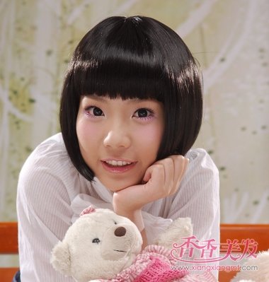 �ʺ�13��Ů���ļ򵥴󷽶̷����� 2018���ʱ�ж̷�����