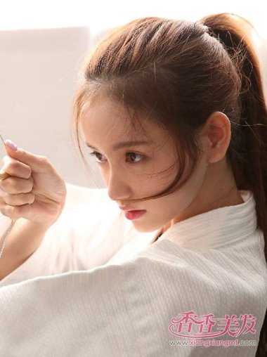 ������ɾ������ʵ���β ����������β����