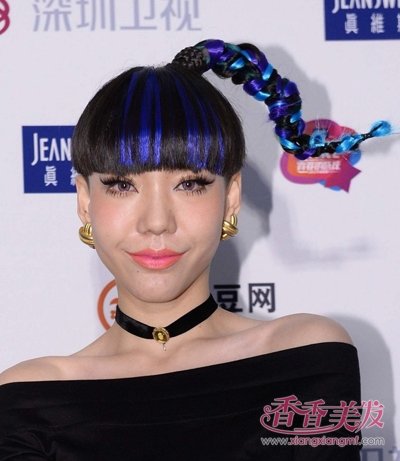 ��ָ���˿�ħ���ܶ��귢ɫ���� 2017Ů���������з�ɫ