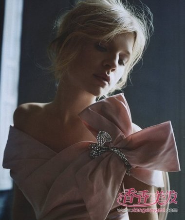 Ů����ô�����Լ���ͷ�������Ե������� ����̳�����������ʷ���