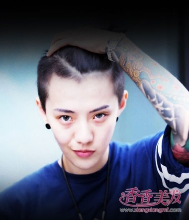 ˧t��������Щ ��ѧ���Ƚ�˧�ķ���˧�����еĶ̷�����������Ů