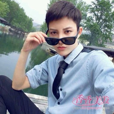 ˧t��������Щ ��ѧ���Ƚ�˧�ķ���˧�����еĶ̷�����������Ů