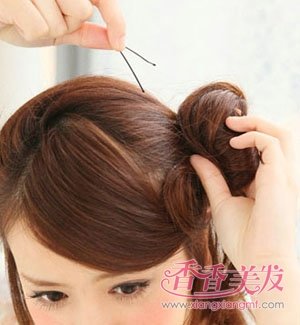 �ļ�ֱ����ô�� Ů��ʱ�з��ٵ��취