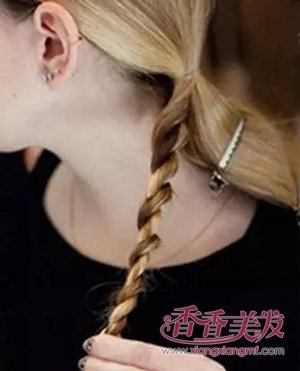 ����Ů��������ͷ���������� ��������Ů���̷�����