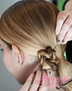 ����Ů��������ͷ���������� ��������Ů���̷�����