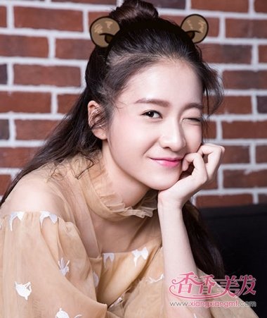 ����������ҵ����ϡ���ѩӭ��W�ഺ��ɢ�� ��ѩӭʾ��У԰Ů����������