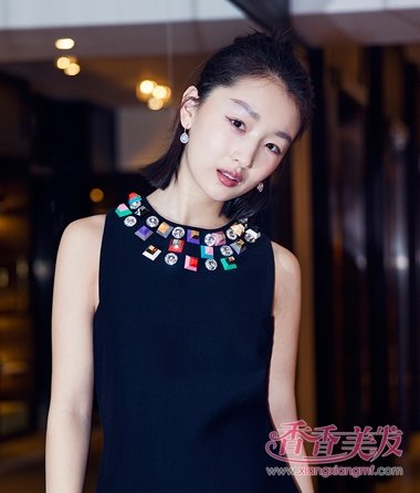 һ��̷����ƺ� �ܶ����Ը�����ͷ�̷�����look