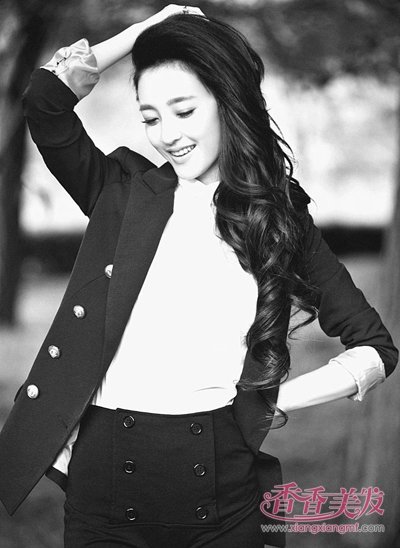 ����������+��ɴ���ɻ� ������ʾ��Ů�񷶳�������