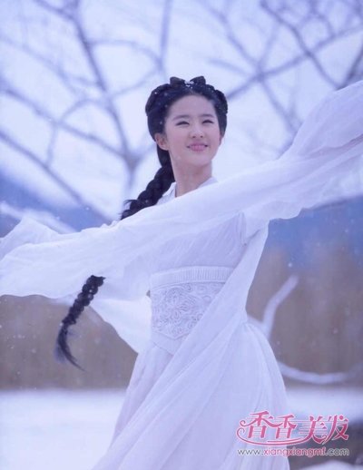 ��ܷ�軯����Ůѱ��ʦ Ů�ǰ�ȹ����˭��������Ψ��