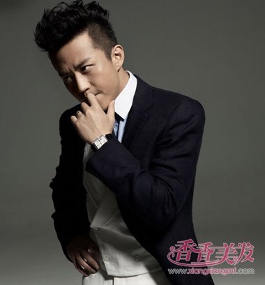 Ů�Ƕ�����̨ͬ�ĵ˳� ��ʵ���Ķ̷�������ĺܳ�