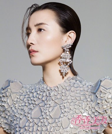 С�μѿ�����׹������ֵ����һ��¥ С�μ���IN��׹�̷����ͻ�ͷ��200%