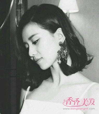 ��ʫʫ���º�ɫ���̷�����һƬ ��ʫʫ��ɫ���ͽ���