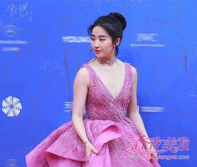 ����ӱ����������̺ ��Ӱ�ڿ�ĻŮ������˭������