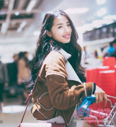 �������еĺ�ɫ���˷���ͼƬ Ů����ɫ���˷�����Ů���ܳ���