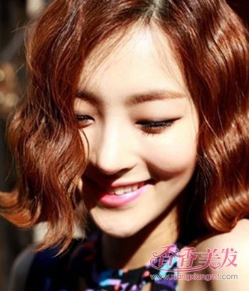 ƻ����Ů��С���˶̷�����ͼƬ б��С���˷���ͼƬ