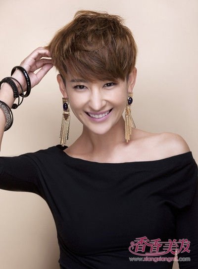 ����ͮ˫����ͷ�����鶯 ����ͮʾ��С����Ů������ȷ���ʹ���