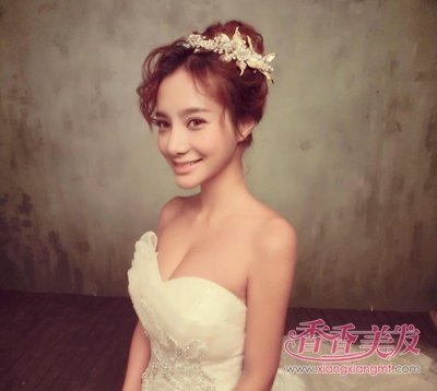 ӣ������Ǿޱ�����˱Ȼ��� �ж���ѪŮ��ʾ��������������