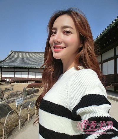 ӣ������Ǿޱ�����˱Ȼ��� �ж���ѪŮ��ʾ��������������