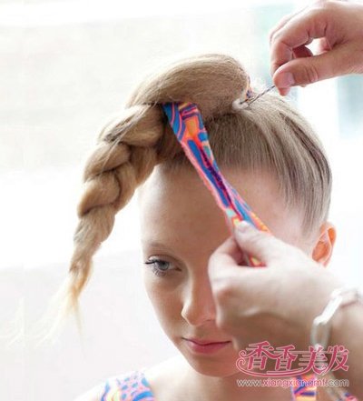 13��Ů���������費Ҫͷ���� һ�����ͷ�����򵥷������ͼ��ѡ������Լ���