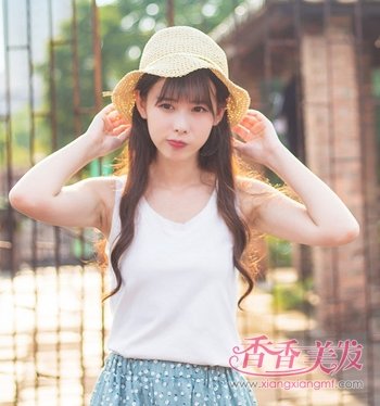 �������˾�����ͼƬ Ůʿ���˷������