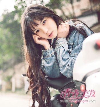 �������˾�����ͼƬ Ůʿ���˷������