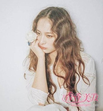 �������˾�����ͼƬ Ůʿ���˷������