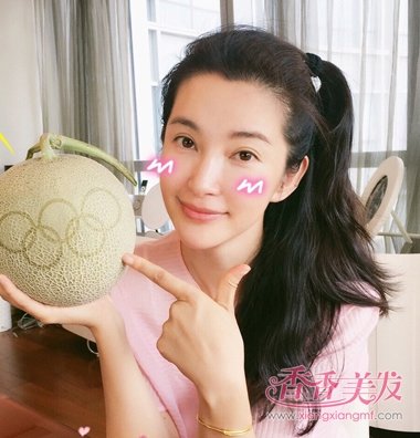 ��������Ů�����������ɫ΢������Ů��ը��