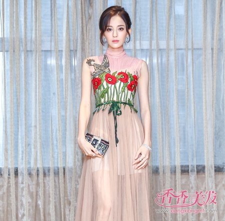 �ﺣ�غ�ȹ+������ڹ�͸��ŵ����� ����ʾ�������յĸ�������