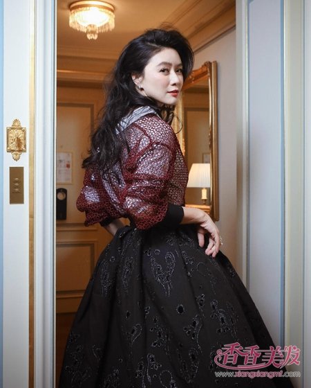 �ﺣ�غ�ȹ+������ڹ�͸��ŵ����� ����ʾ�������յĸ�������