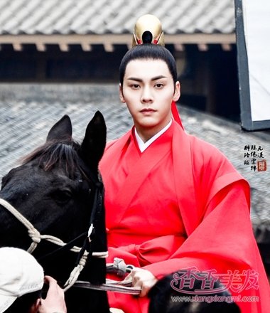 �������硷��ΰ����װ��������ʢ�� ����ʵ��¡���ΰ����װ���ͼ���