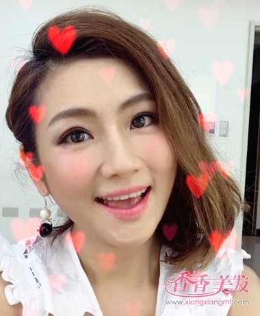 ����֮����ʺ� Selina���ж̾�����ɿ���СŮ��