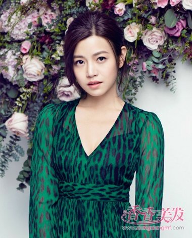 �������ϣ�������������� ¶����β��������Ů��ʮ��