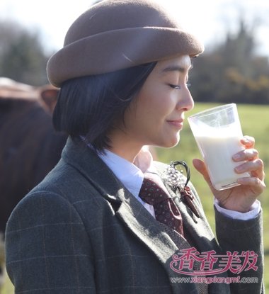 ����ϼ���ӡ���ɺ�̺С�������� ����ʾ��40+Ůʿ�������Ŷ̷�����