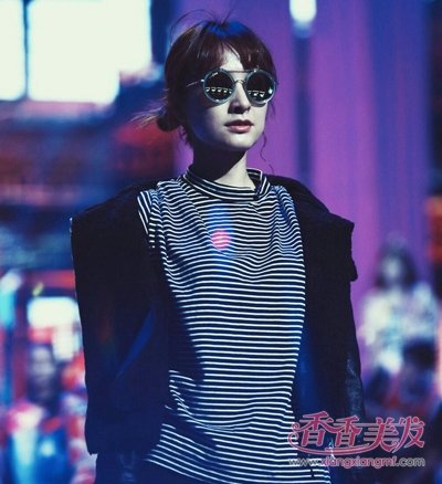 30+��������������յĿɰ���Ů �����꿶̷�����ͼƬ