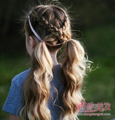 �ٶ�Ư������ Ư������СŮ��