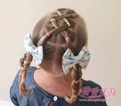 �ٶ�Ư������ Ư������СŮ��