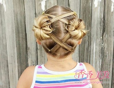 �ٶ�Ư������ Ư������СŮ��