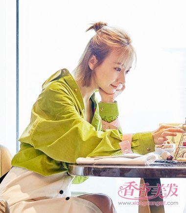 ���ӡ�ǧ���϶����ճ�Ů�� ����ļ����������е���