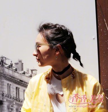 ���ӡ�ǧ���϶����ճ�Ů�� ����ļ����������е���