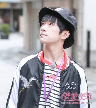 ����ǧ��������Ĵ�Ƭ���ع� ��ɫ�����̷�����������ͯ������