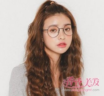 ��Բ��ƻ��ͷ�ÿ��� Ůѧ��ƻ��ͷͼƬ