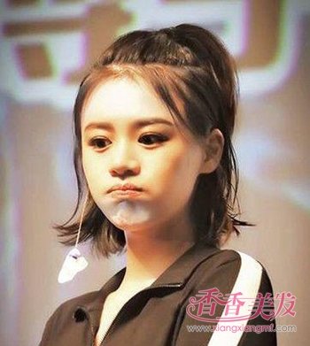 ��Բ��ƻ��ͷ�ÿ��� Ůѧ��ƻ��ͷͼƬ