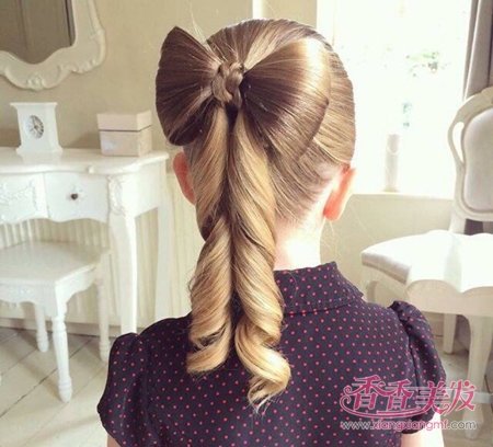 2018��Ư������ СŮѧ��Ư������ͼƬ