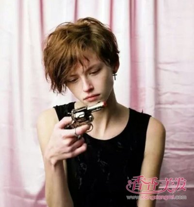 ���úڵ�Ů���ʺ�ʲô��ɫ��Ⱦ�� Ƥ�����Ⱦ��ѡ��ʲô��ɫ