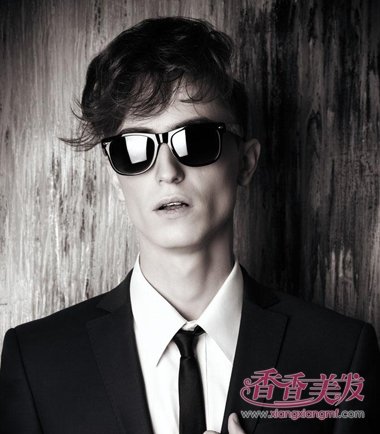 ��������ʲô���ͺÿ� ��ʿ�����ʺ�ʲôī������