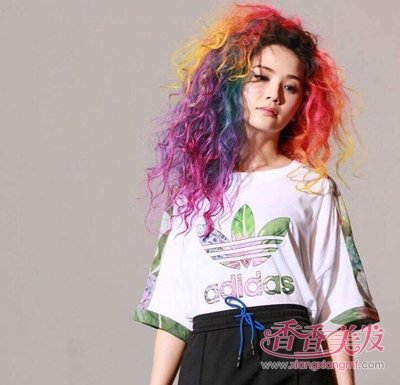 Ⱦʲô��ɫ��ͷ�����Ե��˰׿ɰ� ͷ��Ⱦʲôɫ���Եû��õ�ͼƬ�ɰ��ֲ�ʧ�鶯��