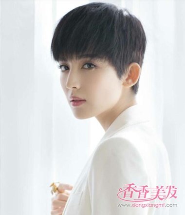 Ů����˧����װͷ��ô����ַ������� Ů�Ǽ򵥵���װͷ����Ůʿ�ǽ��ѧϰӴ