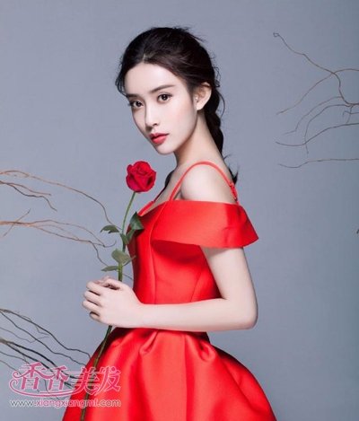 ���ȹ+�г�ֱ����ܿ���ƾ��� ����ʾ����ȹ�뷢�ʹ���