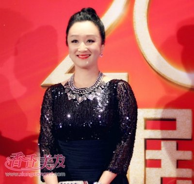 ��������2�������Ŷ���������Ϸ�� ������ʾ������Ů�����ʷ���